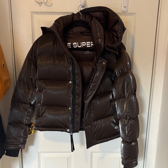 Aritizia Brown Superpuff Jacket